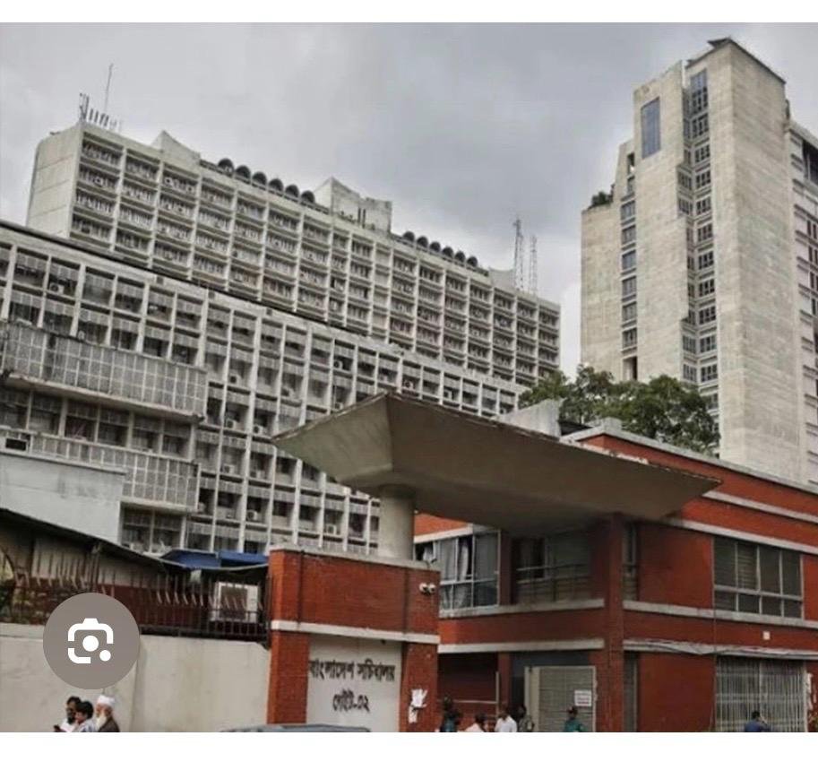 Volunteers working together